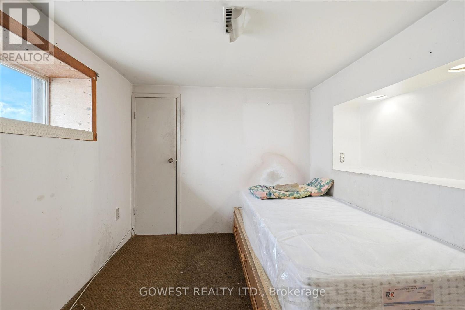 60 Warren Crescent, Toronto, Ontario  M6S 4S2 - Photo 44 - W13107060