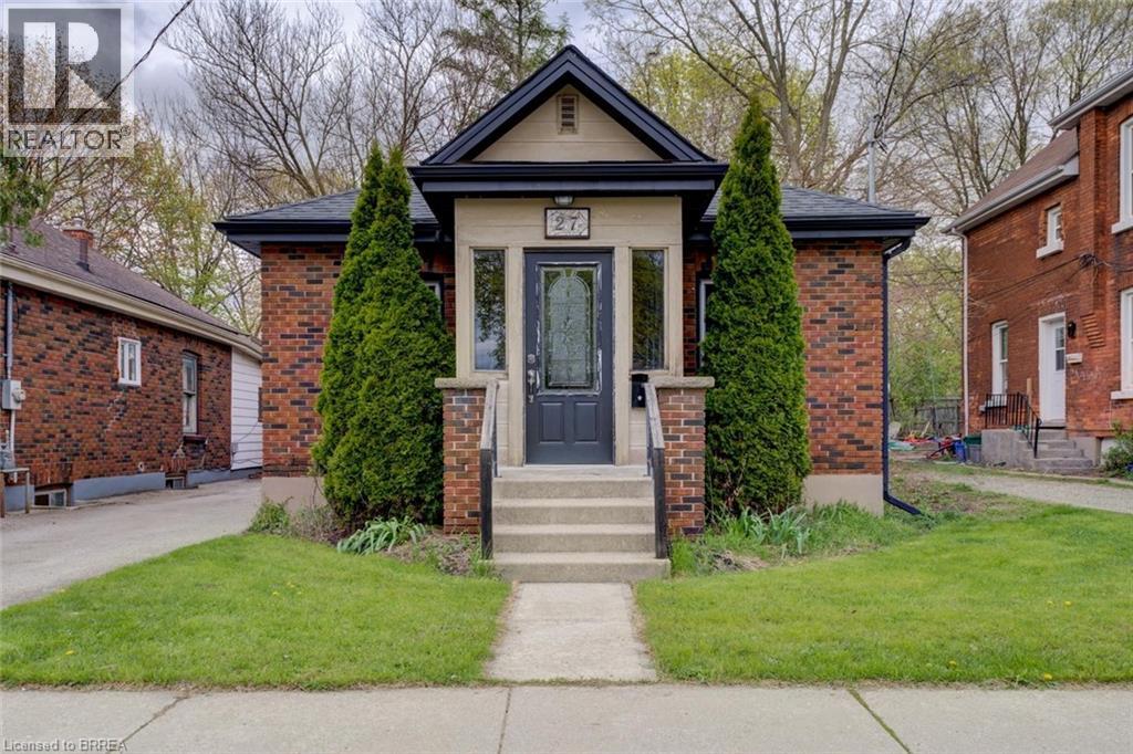 27 EDWIN Street, brantford, Ontario