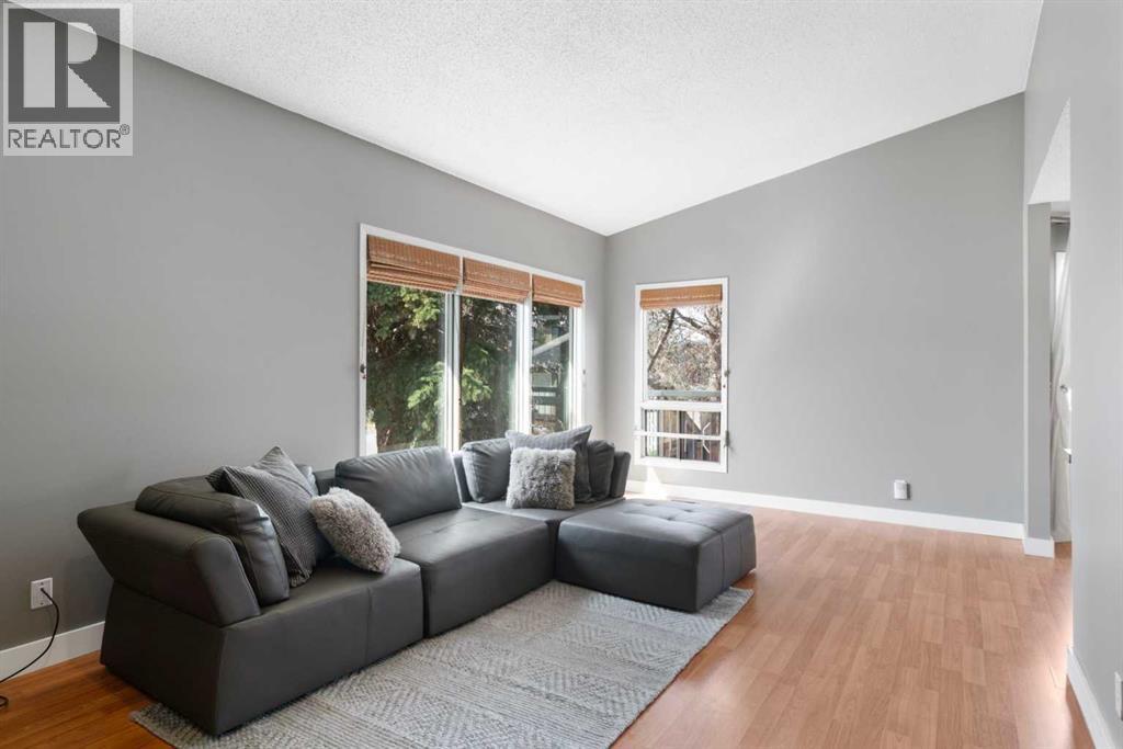 2, 1939 25a Street SW, Calgary, Alberta  T3E 1Y6 - Photo 6 - A2309280