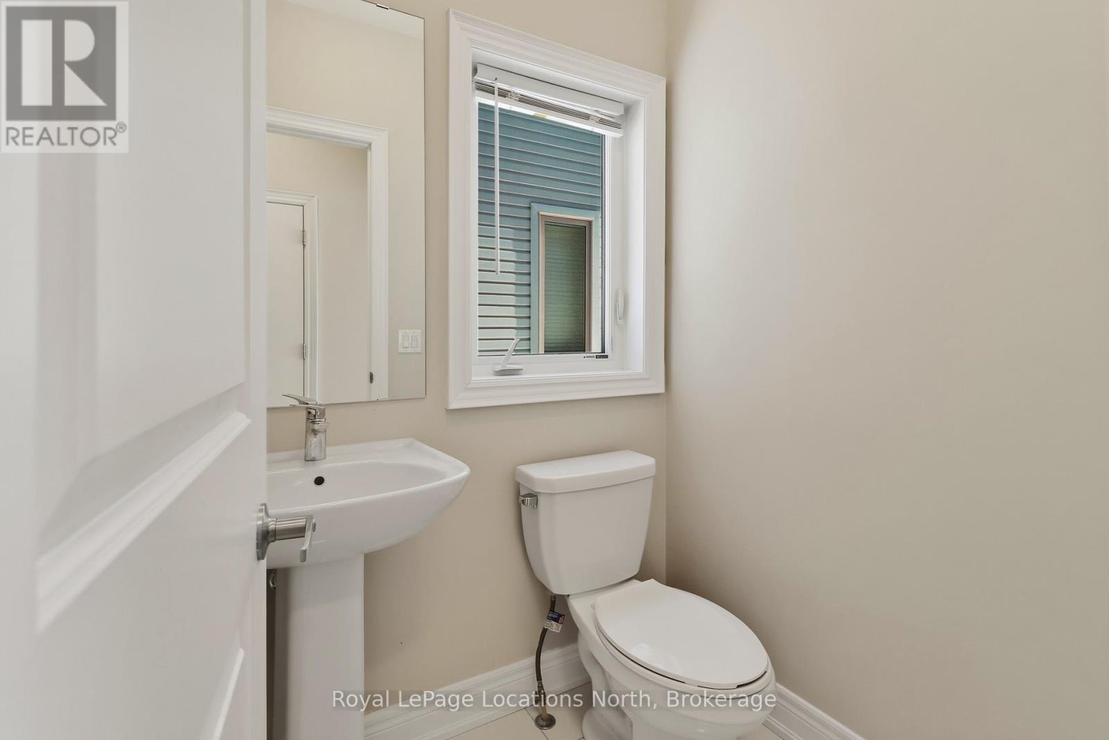 335 Atkinson Street, Clearview, Ontario  L0M 1S0 - Photo 27 - S12864786