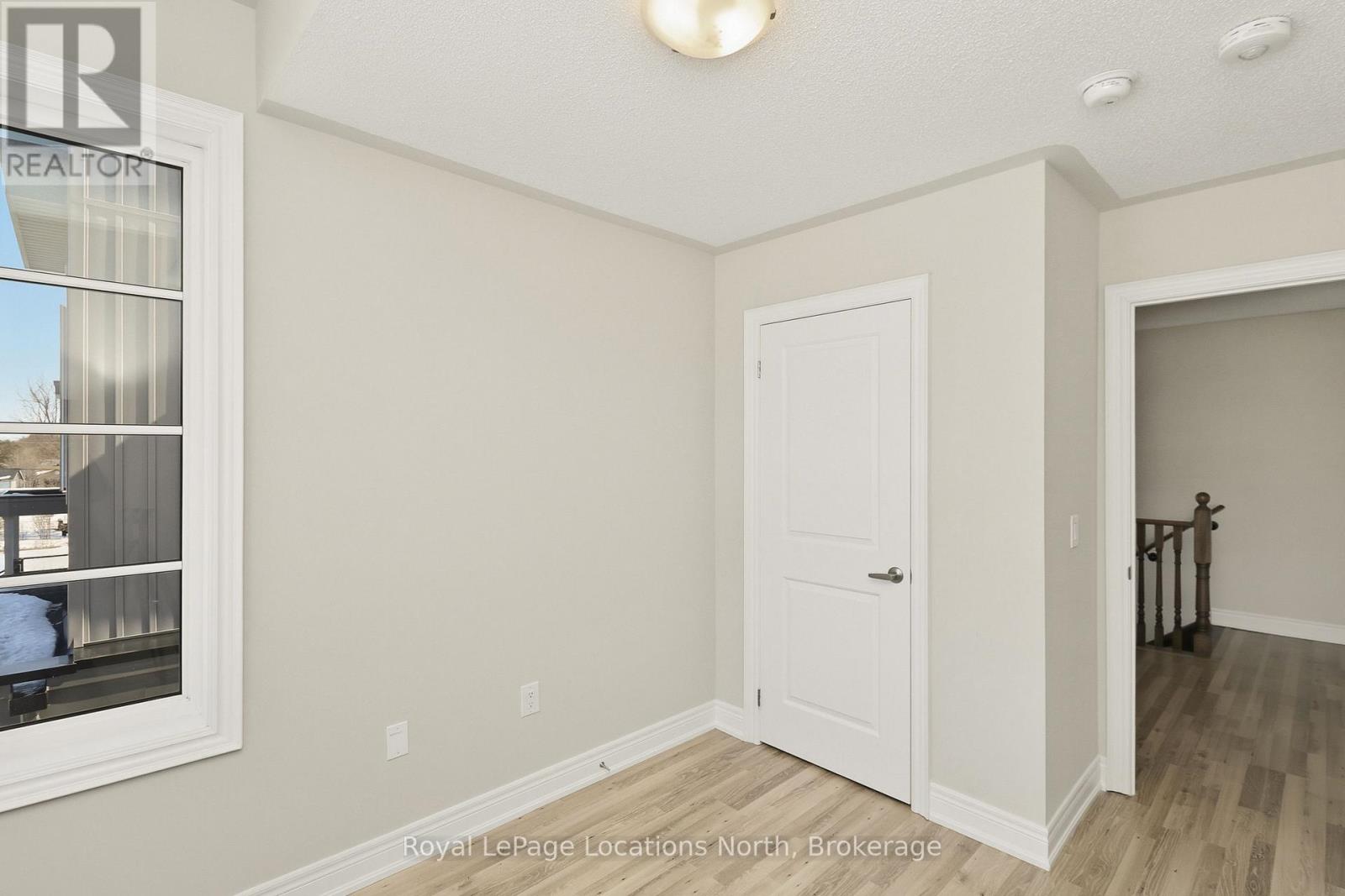 335 Atkinson Street, Clearview, Ontario  L0M 1S0 - Photo 38 - S12864786