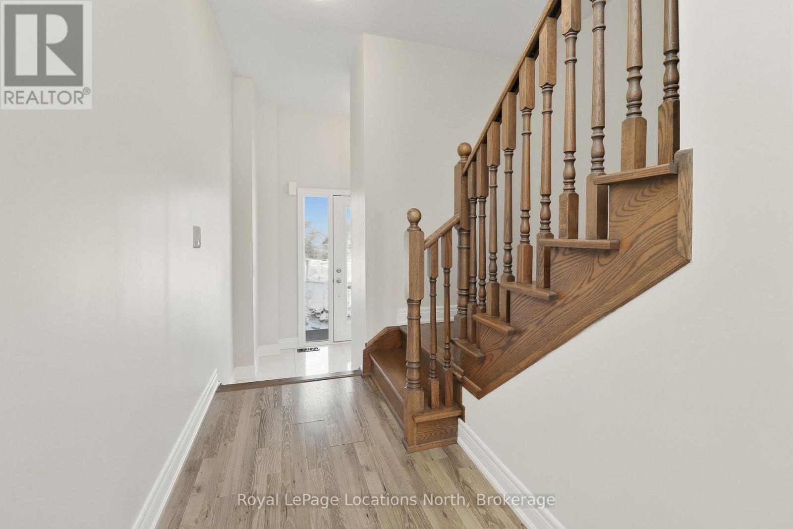 335 Atkinson Street, Clearview, Ontario  L0M 1S0 - Photo 4 - S12864786