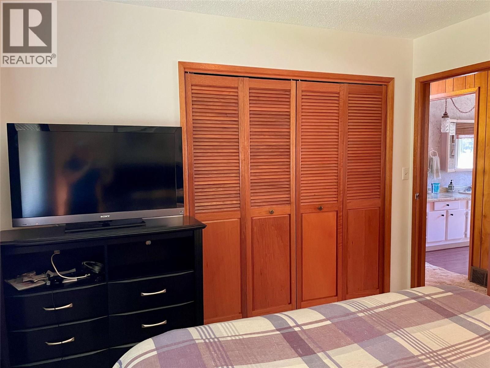 1524 Burger Road, Christina Lake, British Columbia  V0H 1E0 - Photo 16 - 10386461