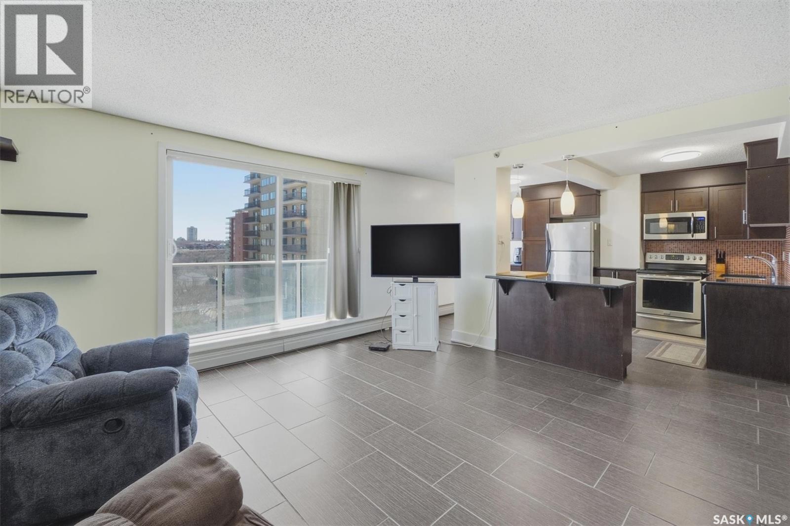 1005 320 5th Avenue N, Saskatoon, Saskatchewan  S7K 2P5 - Photo 2 - SK035118