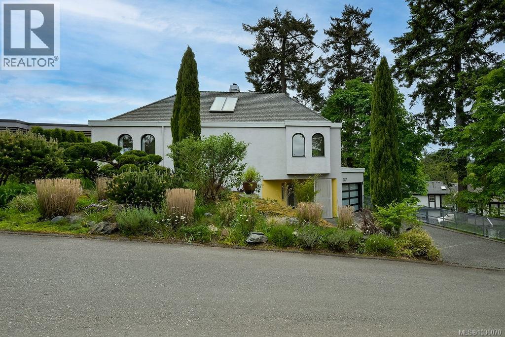 317 Bessborough Close, View Royal, British Columbia  V9B 3M3 - Photo 56 - 1036070