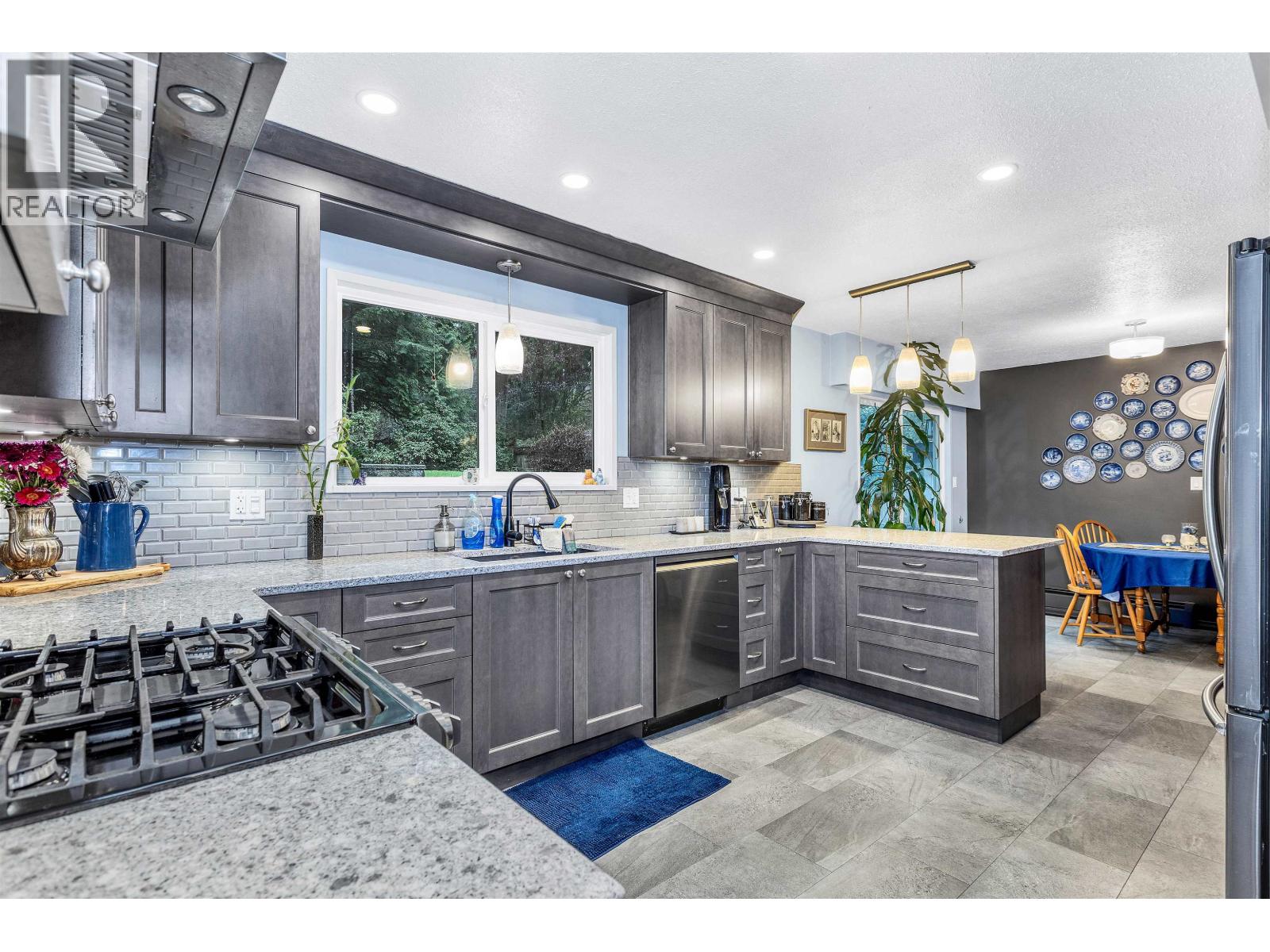 12146 ROTHSAY STREET, Maple Ridge, British Columbia