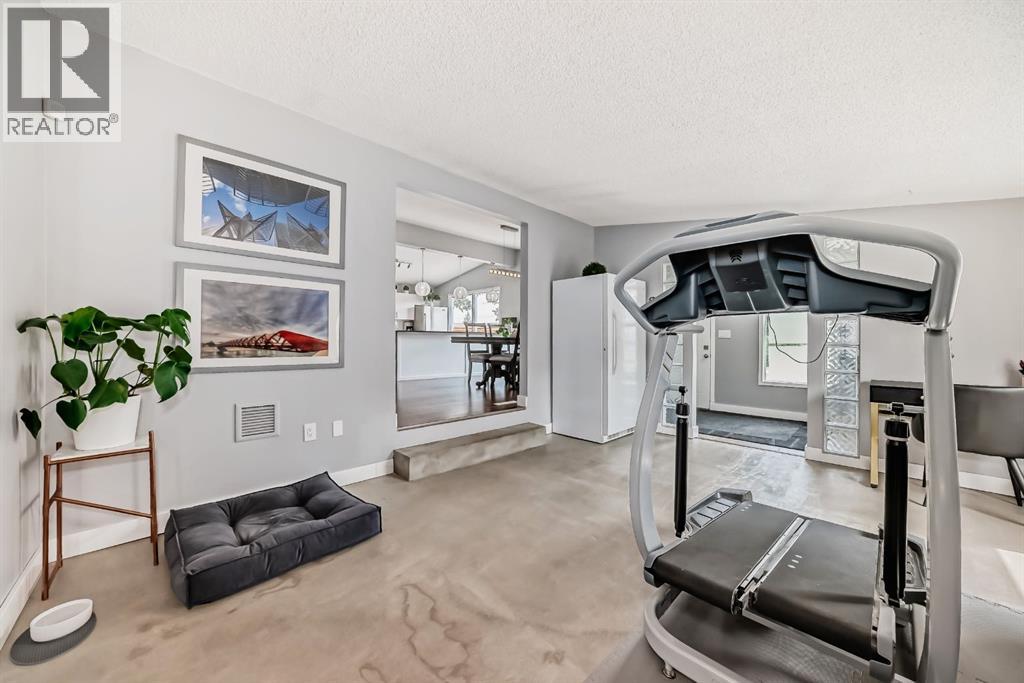 5519 Buckthorn Road NW, Calgary, Alberta  T2K 2Y6 - Photo 13 - A2300683