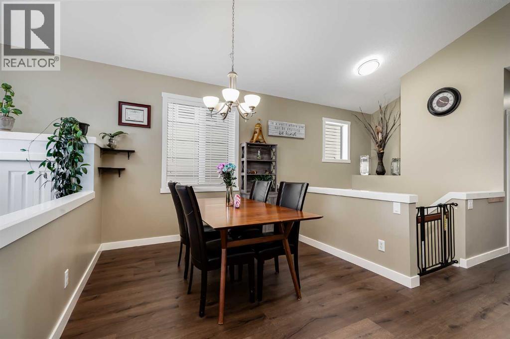 24 Elgin Meadows Manor SE, Calgary, Alberta  T2Z 0S2 - Photo 9 - A2301133