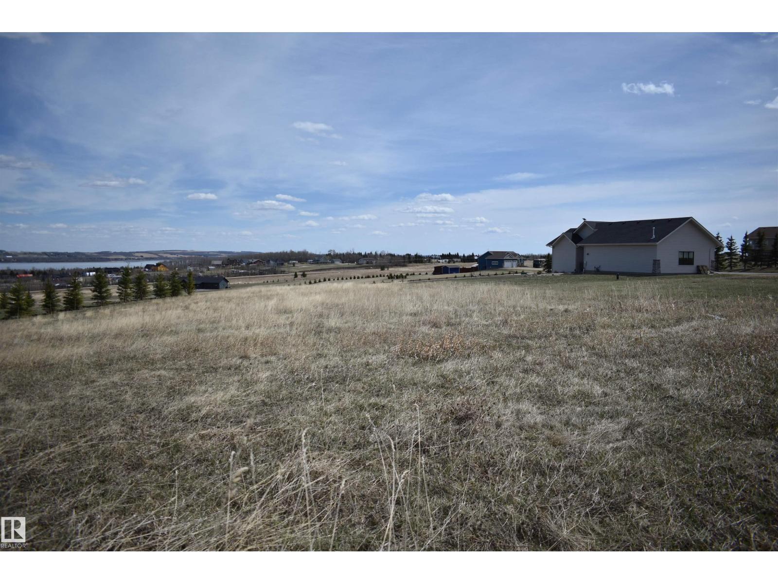 133 Bruhn Bv, Rural Ponoka County, Alberta  T0C 2J0 - Photo 3 - E4486817