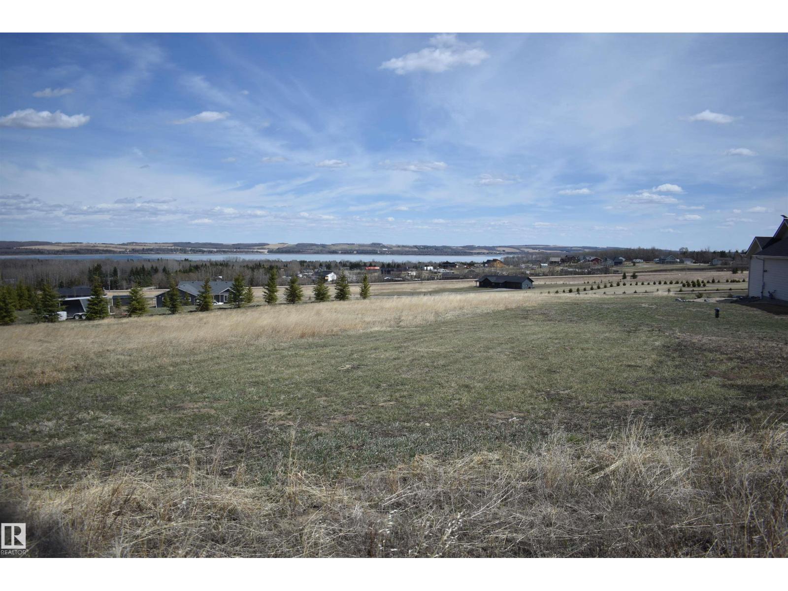 133 Bruhn Bv, Rural Ponoka County, Alberta  T0C 2J0 - Photo 5 - E4486817