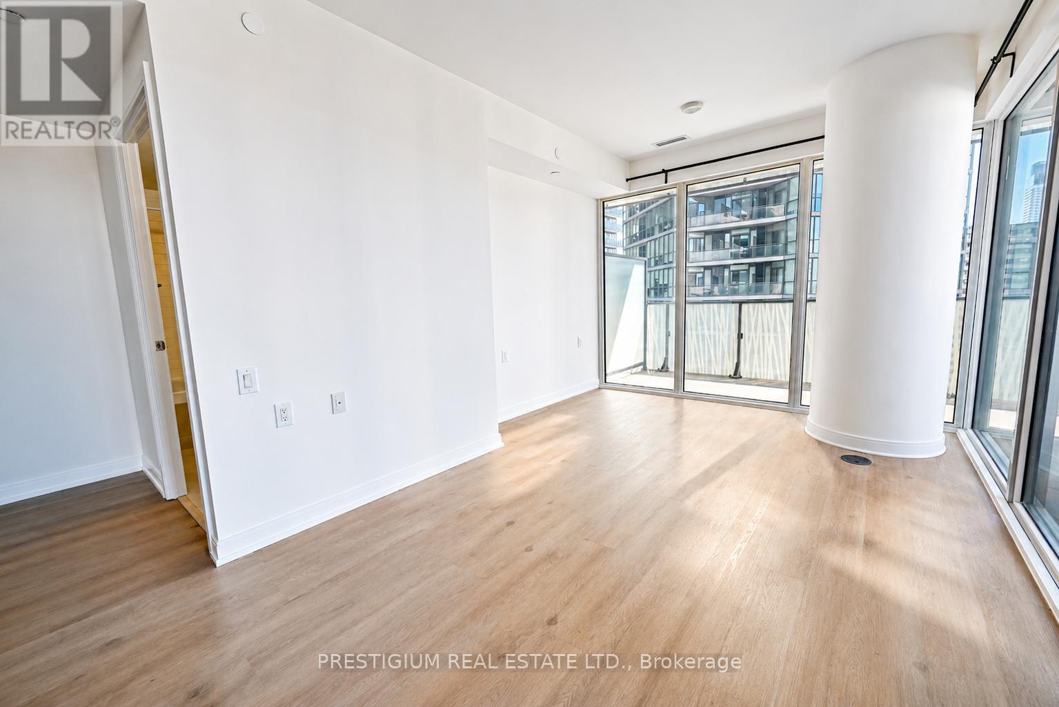 1804 - 42 Charles Street E, Toronto, Ontario  M4Y 0B7 - Photo 3 - C13107126