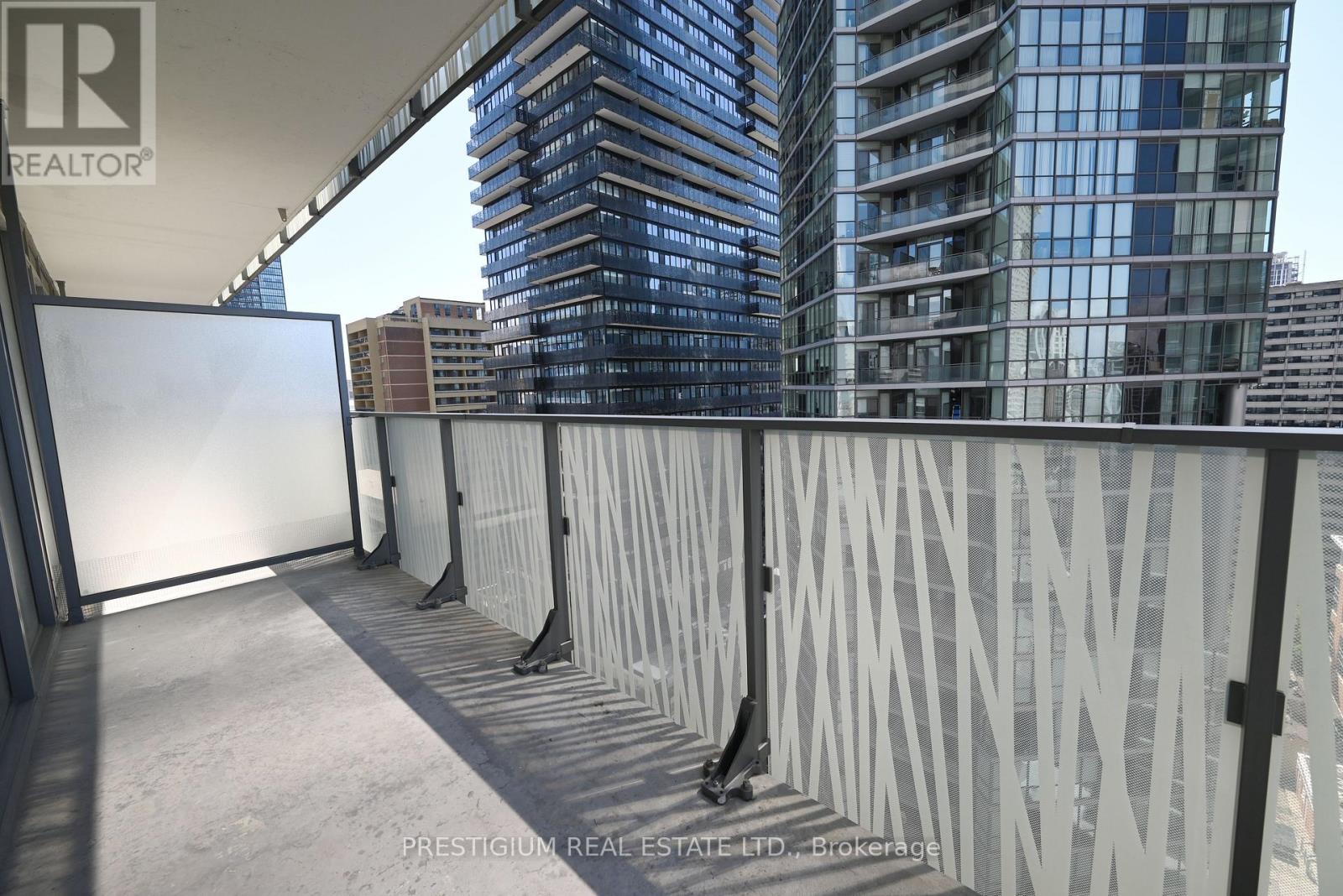 1804 - 42 Charles Street E, Toronto, Ontario  M4Y 0B7 - Photo 4 - C13107126