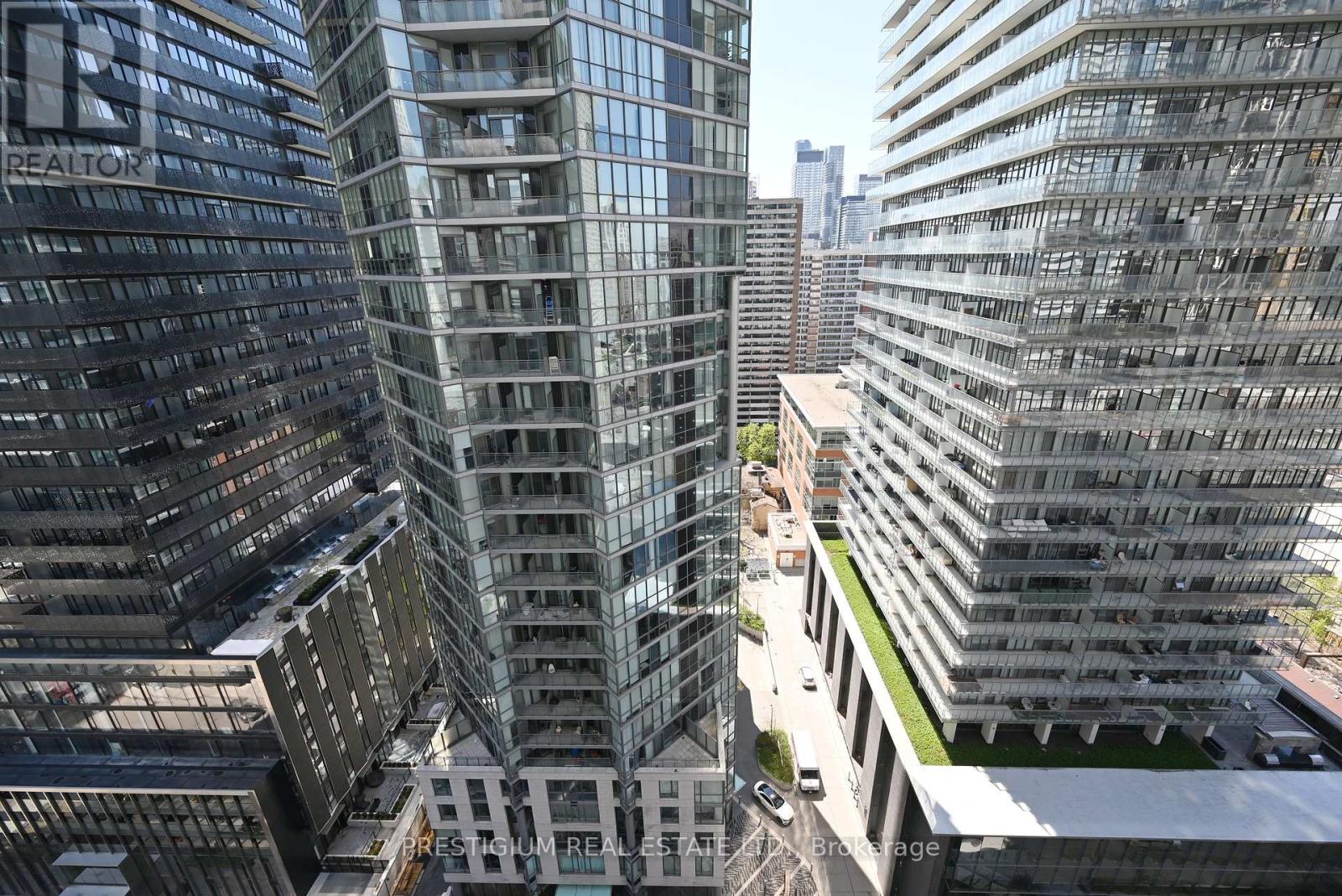 1804 - 42 Charles Street E, Toronto, Ontario  M4Y 0B7 - Photo 7 - C13107126