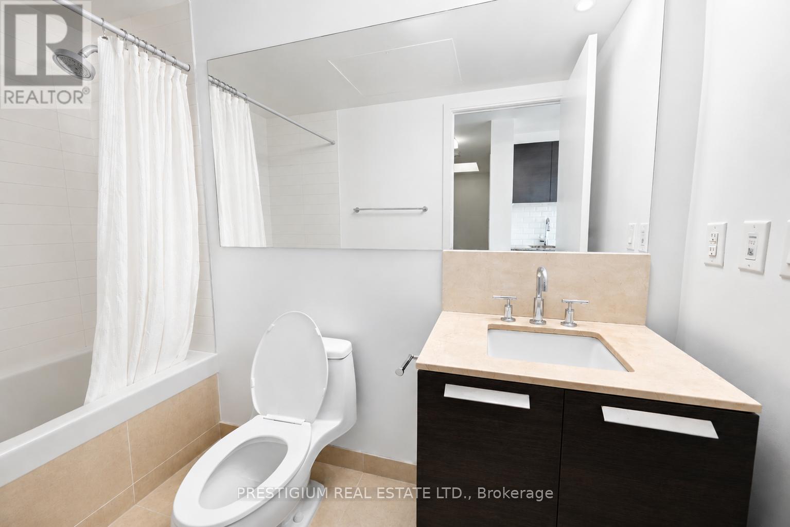 1804 - 42 Charles Street E, Toronto, Ontario  M4Y 0B7 - Photo 9 - C13107126