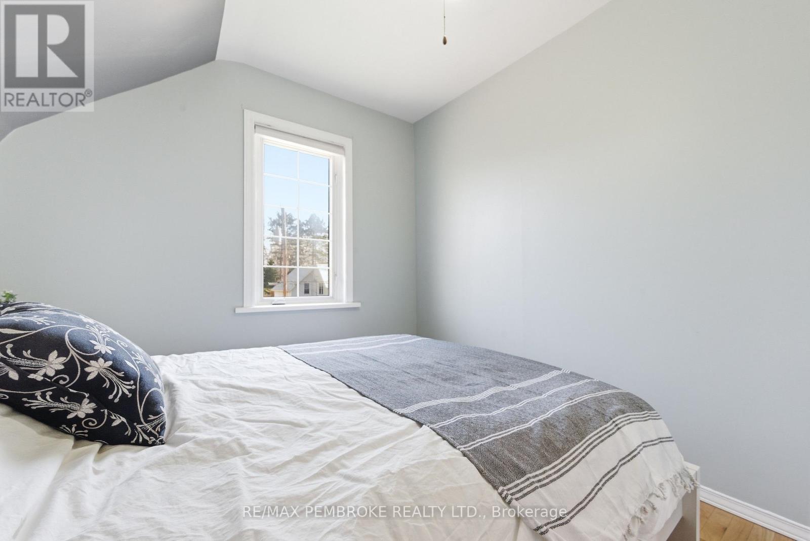 566 Perth Street, Pembroke, Ontario  K8A 6B6 - Photo 28 - X13107086