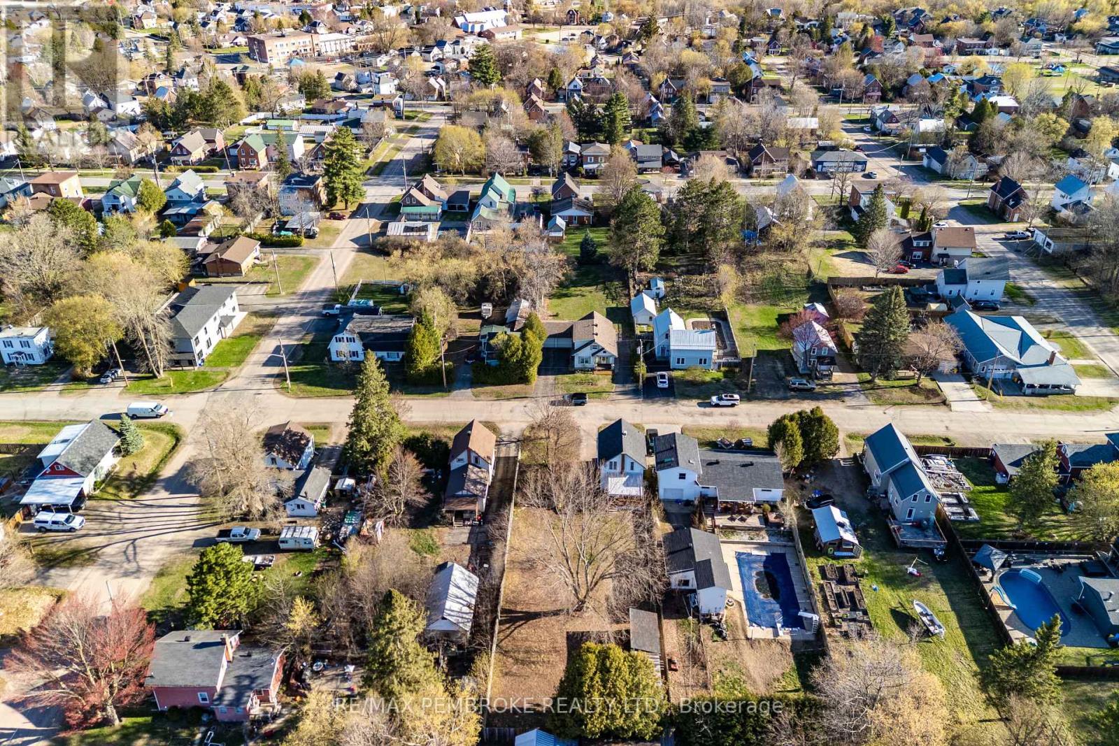 566 Perth Street, Pembroke, Ontario  K8A 6B6 - Photo 41 - X13107086