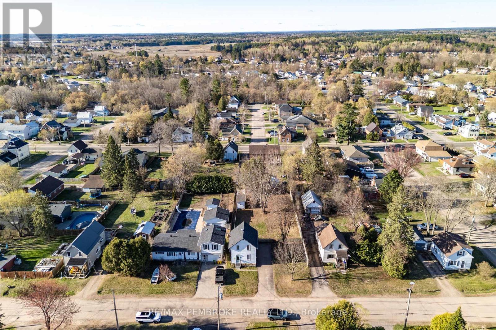 566 Perth Street, Pembroke, Ontario  K8A 6B6 - Photo 45 - X13107086