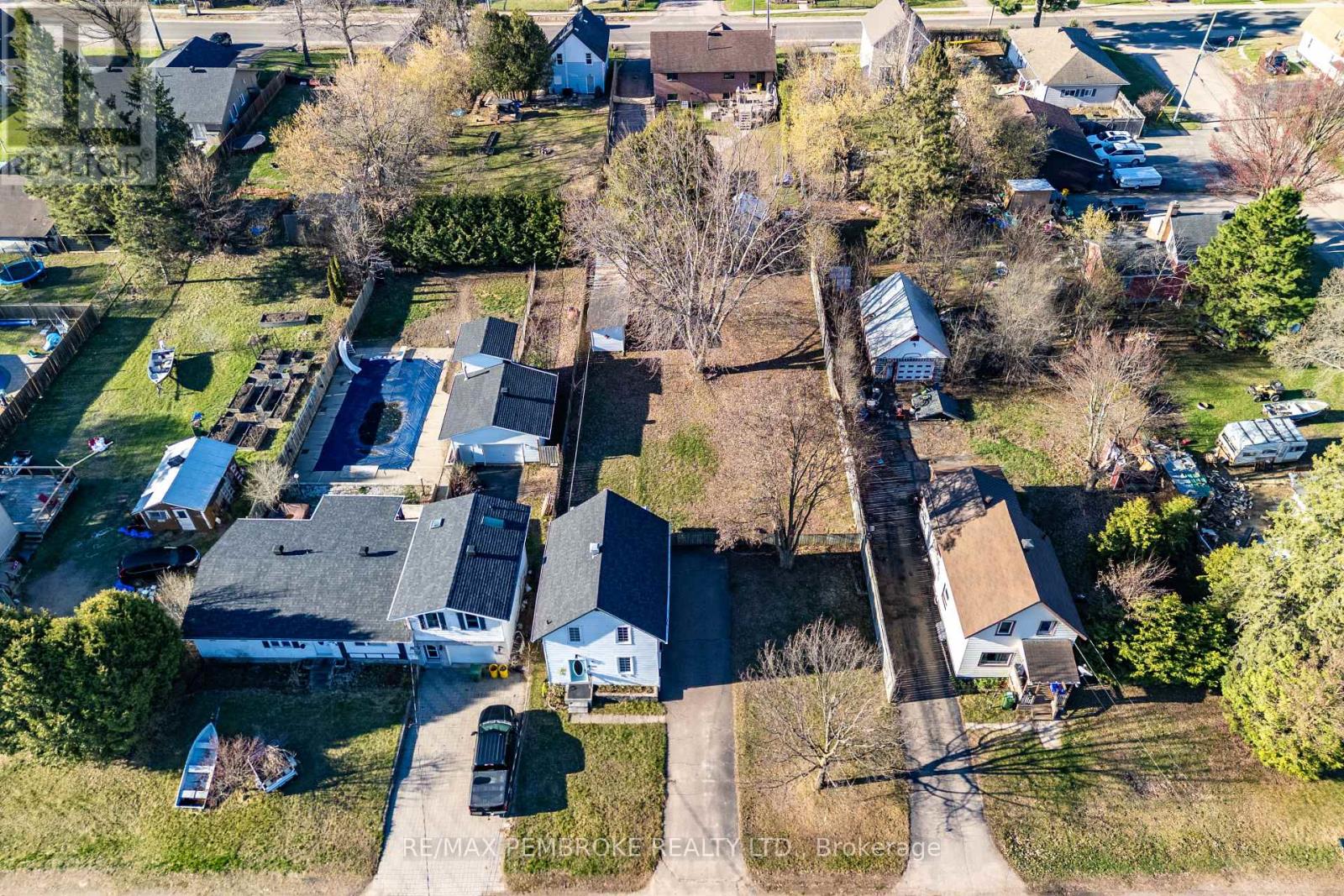 566 Perth Street, Pembroke, Ontario  K8A 6B6 - Photo 7 - X13107086