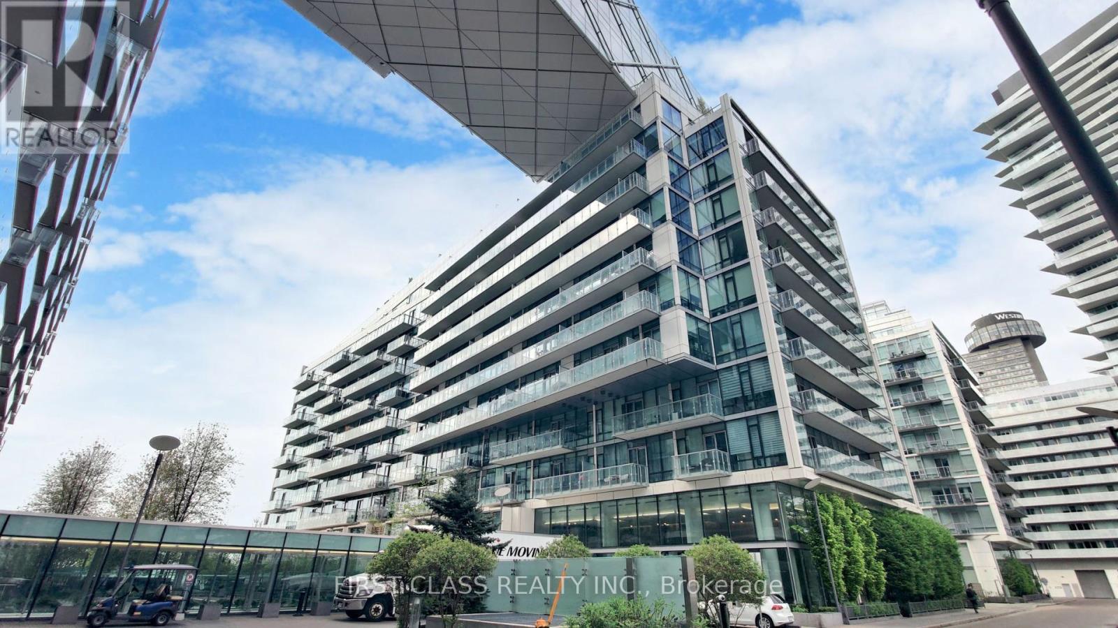 402 - 39 QUEENS QUAY E, Toronto, Ontario