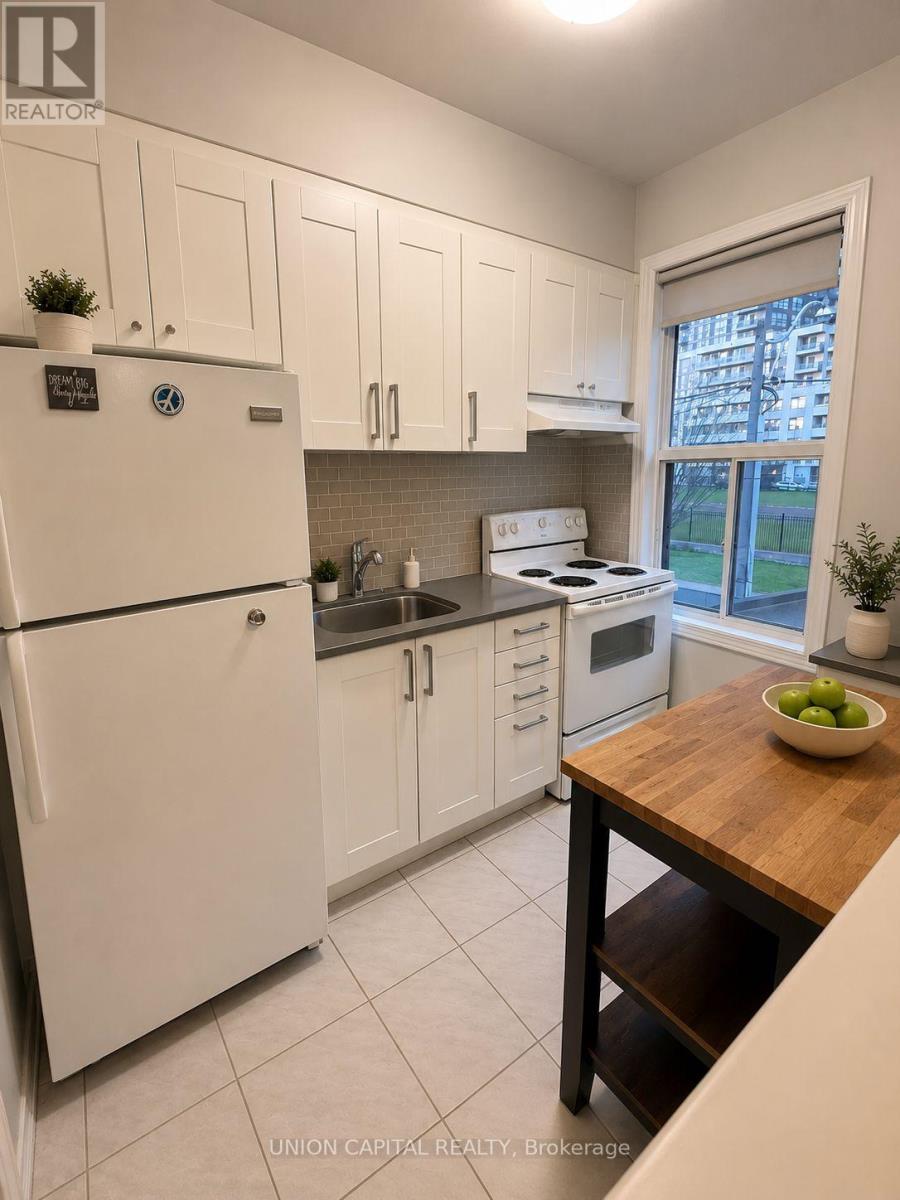 286 Robert Street, Toronto, Ontario  M5S 2K8 - Photo 7 - C13105218