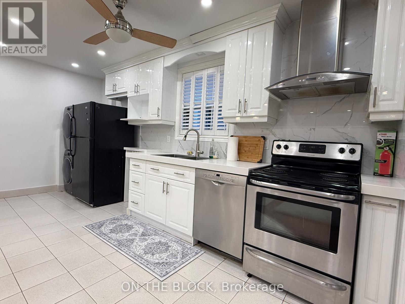 216 Donlands Avenue, Toronto, Ontario  M4J 3R1 - Photo 14 - E13066496