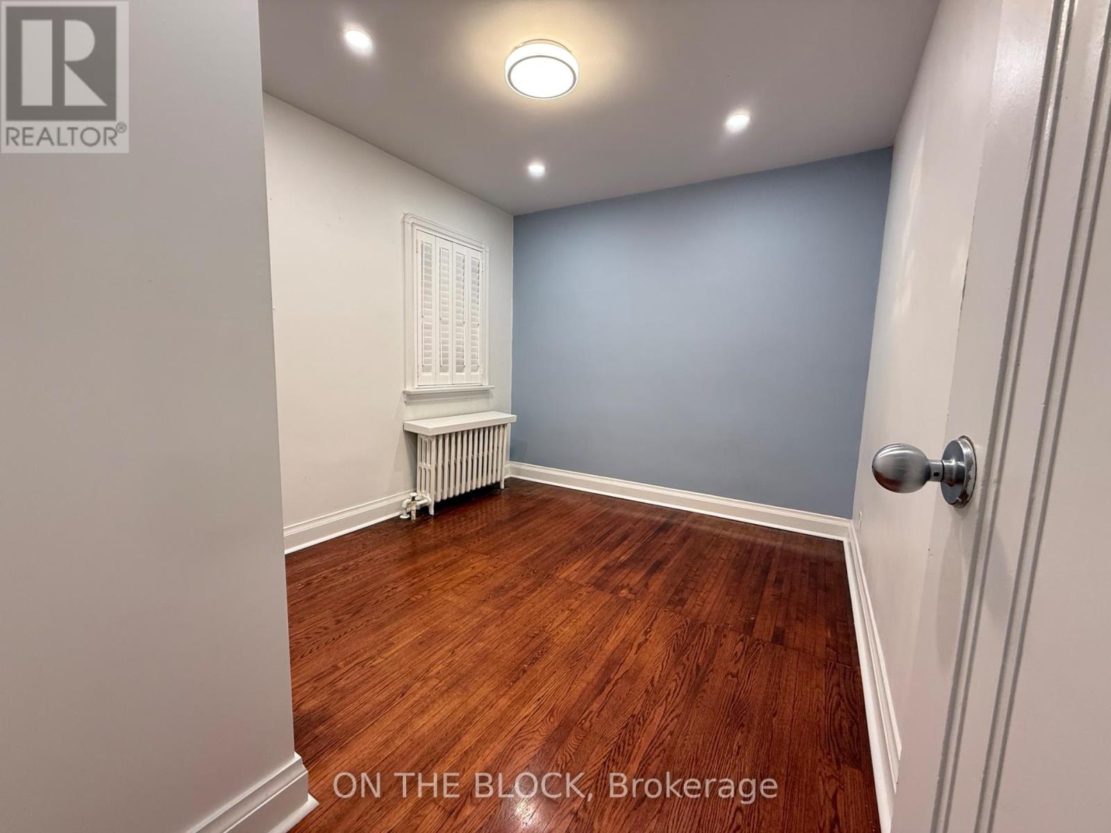 216 Donlands Avenue, Toronto, Ontario  M4J 3R1 - Photo 13 - E13066496