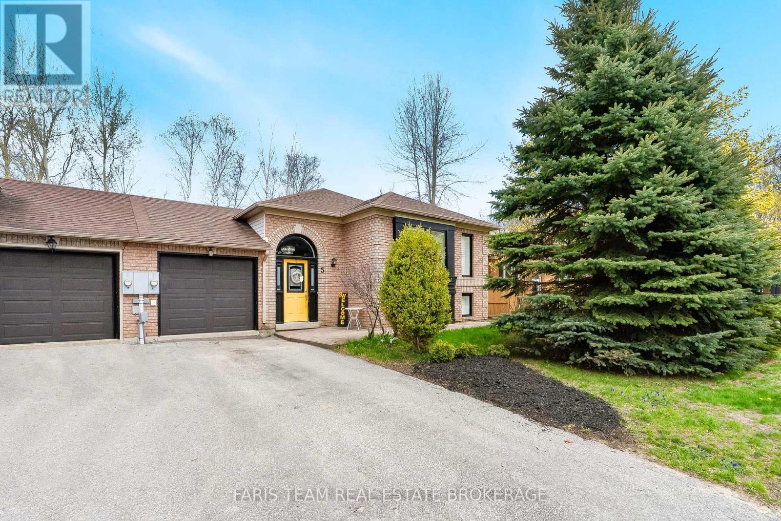 5 Harbour Crescent, Wasaga Beach, Ontario  L9Z 1G4 - Photo 2 - S13085980