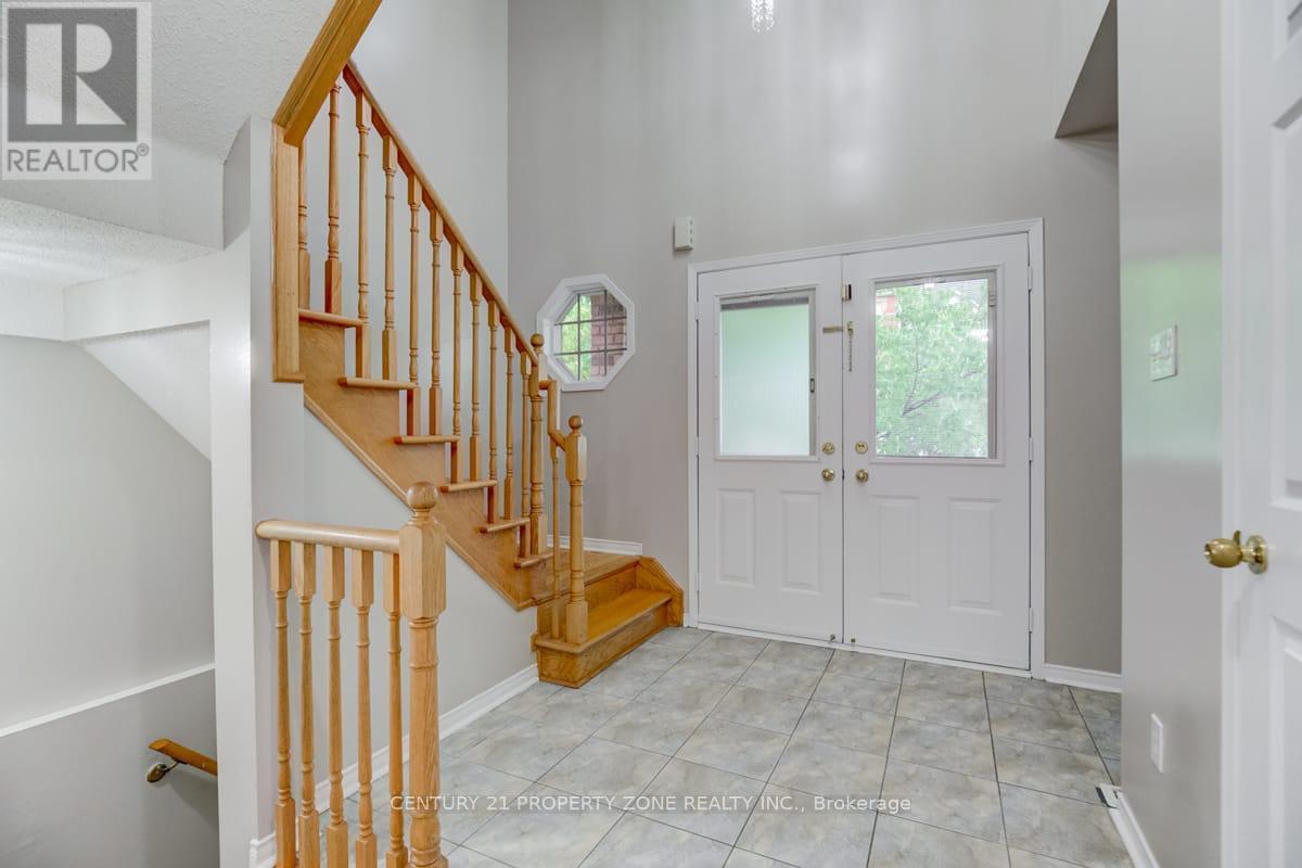 3143 Eclipse Avenue, Mississauga, Ontario  L5M 7X3 - Photo 2 - W13103262