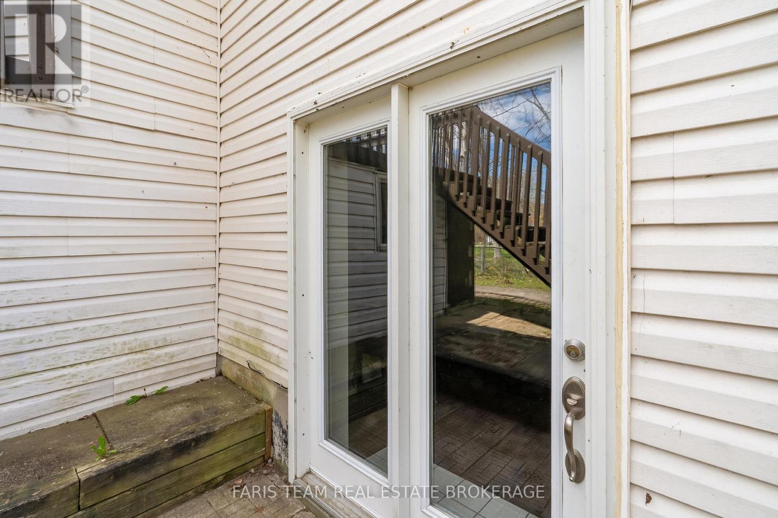 5 Harbour Crescent, Wasaga Beach, Ontario  L9Z 1G4 - Photo 27 - S13085980