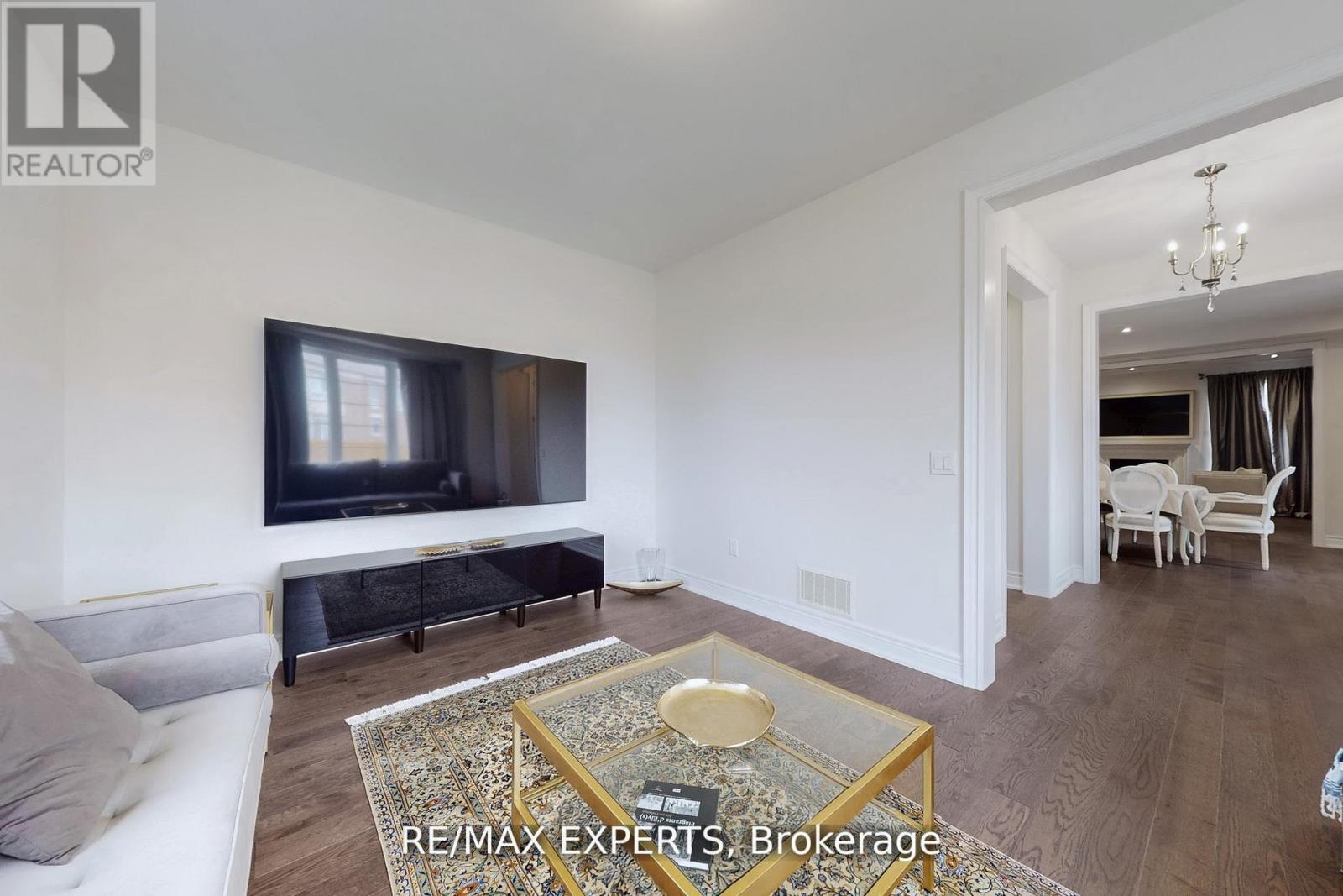 167 Frederick Pearson Street, East Gwillimbury, Ontario  L9N 0Y8 - Photo 9 - N13107158