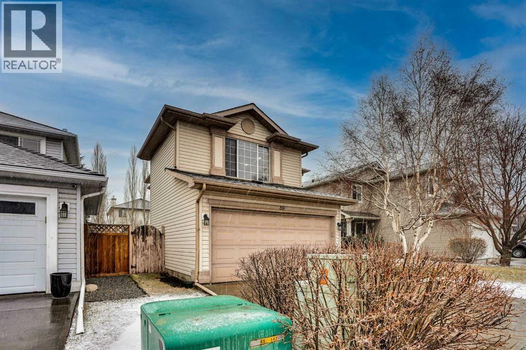 39 Douglasview Road Se, Calgary, Alberta  T2Z 2S8 - Photo 2 - A2292349