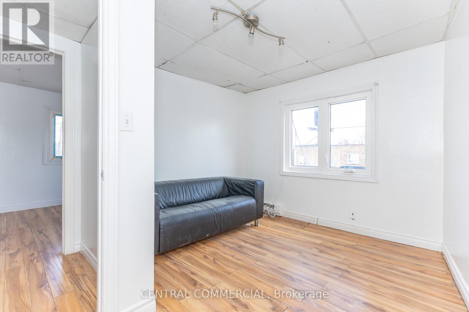 2850-2852 Dufferin Street, Toronto, Ontario  M6B 3S3 - Photo 23 - W13107092