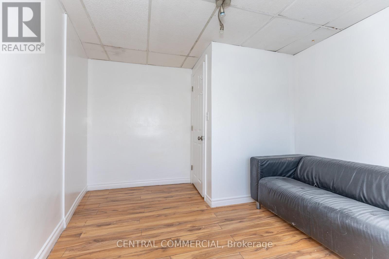 2850-2852 Dufferin Street, Toronto, Ontario  M6B 3S3 - Photo 24 - W13107092