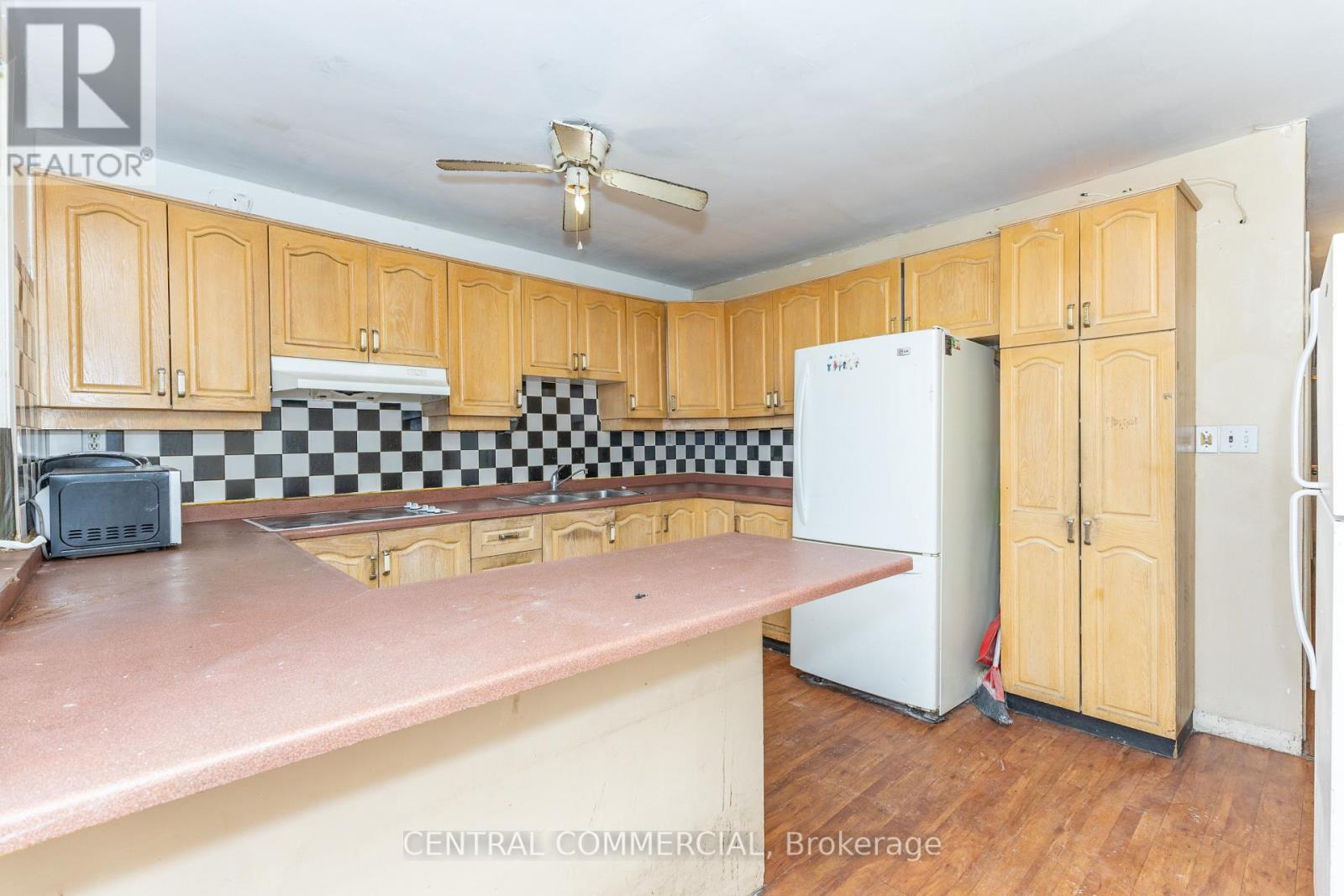 2850-2852 Dufferin Street, Toronto, Ontario  M6B 3S3 - Photo 27 - W13107092
