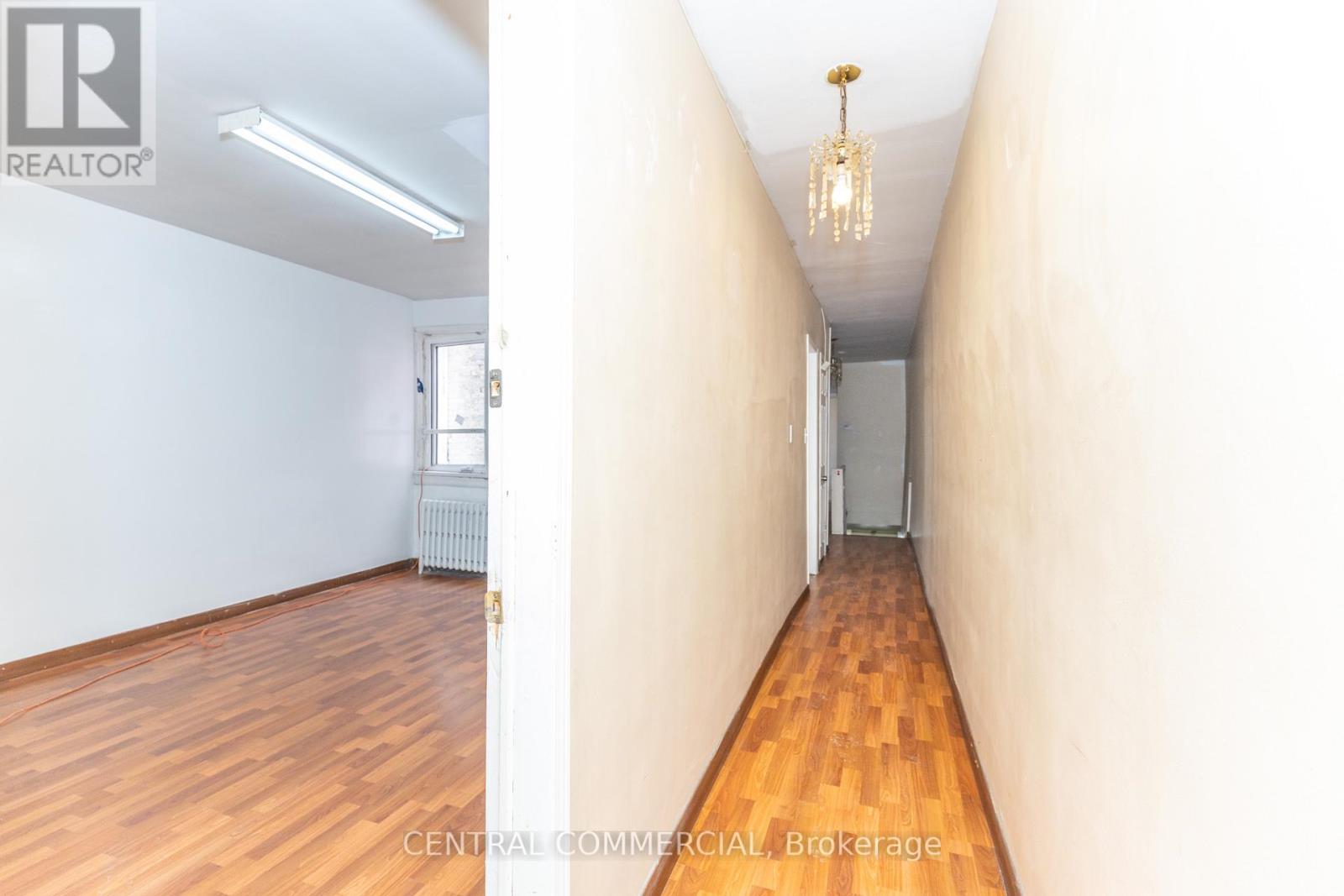 2850-2852 Dufferin Street, Toronto, Ontario  M6B 3S3 - Photo 29 - W13107092