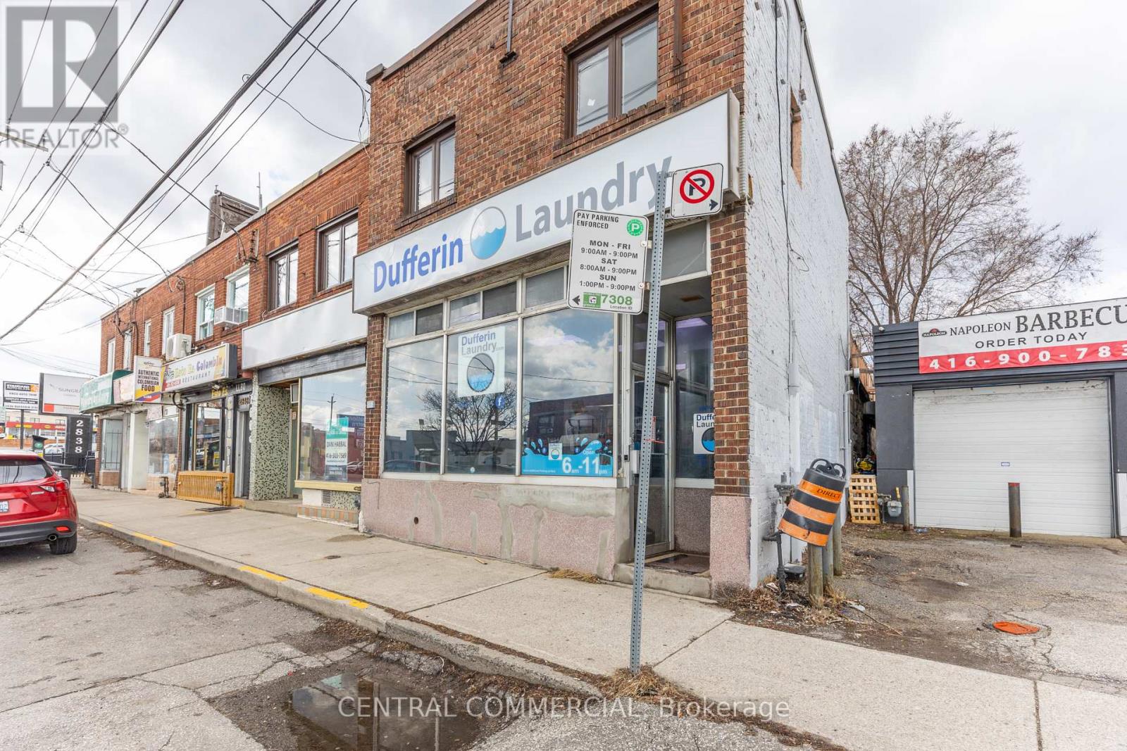 2850-2852 Dufferin Street, Toronto, Ontario  M6B 3S3 - Photo 3 - W13107092