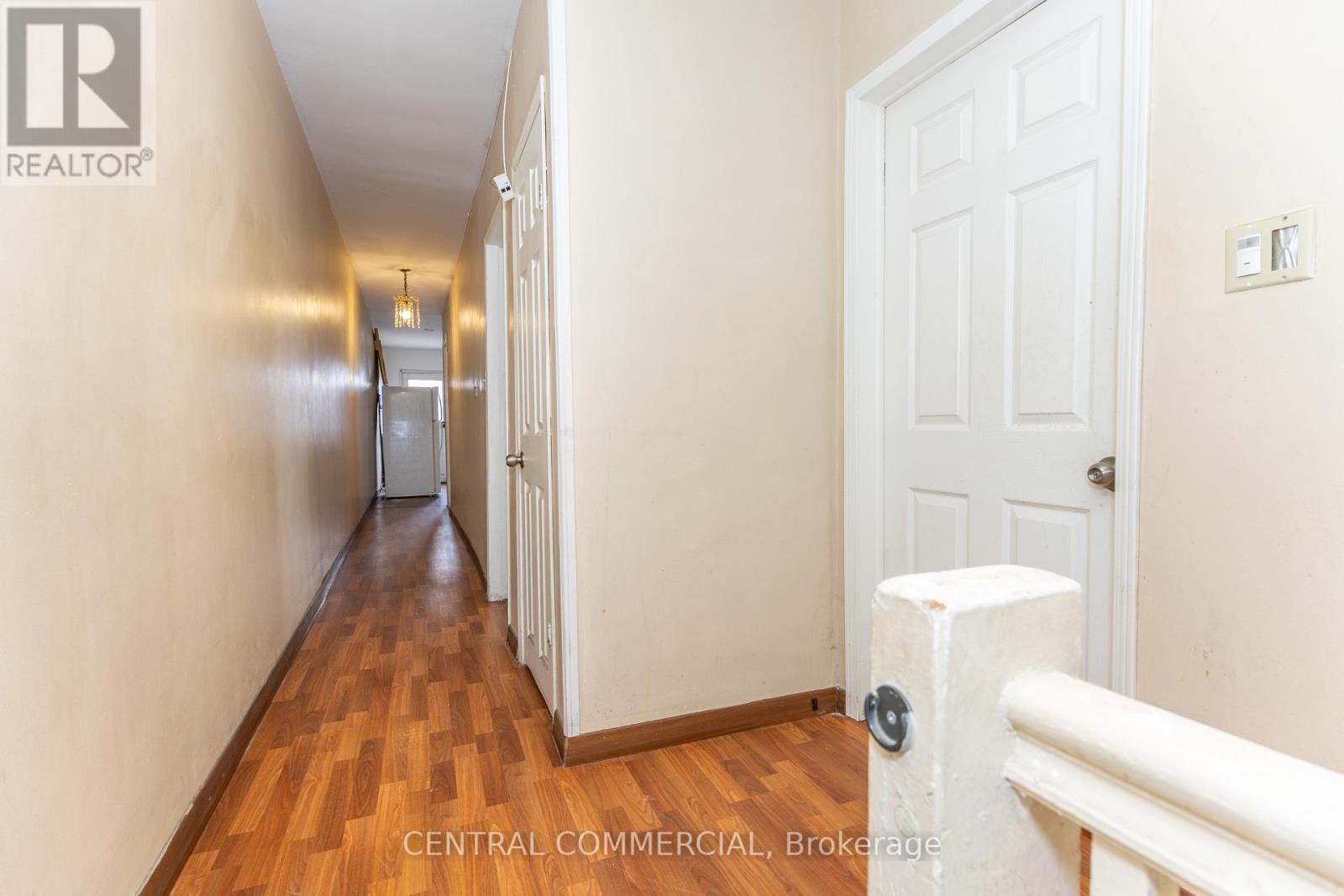 2850-2852 Dufferin Street, Toronto, Ontario  M6B 3S3 - Photo 38 - W13107092