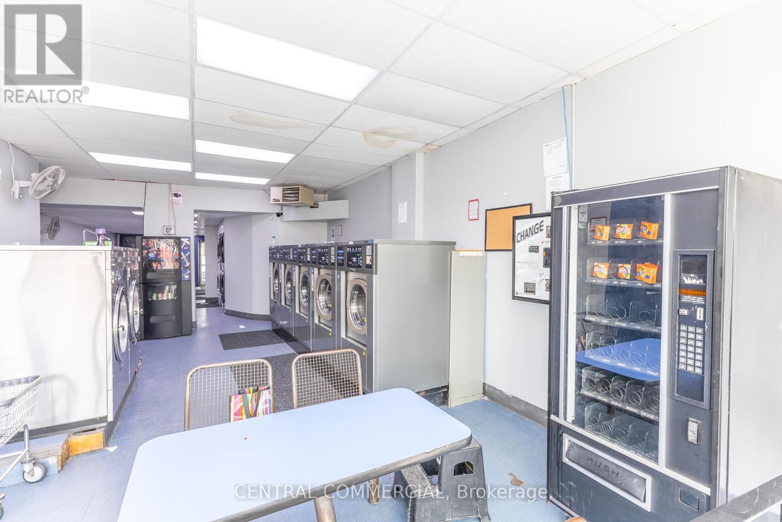2850-2852 Dufferin Street, Toronto, Ontario  M6B 3S3 - Photo 39 - W13107092