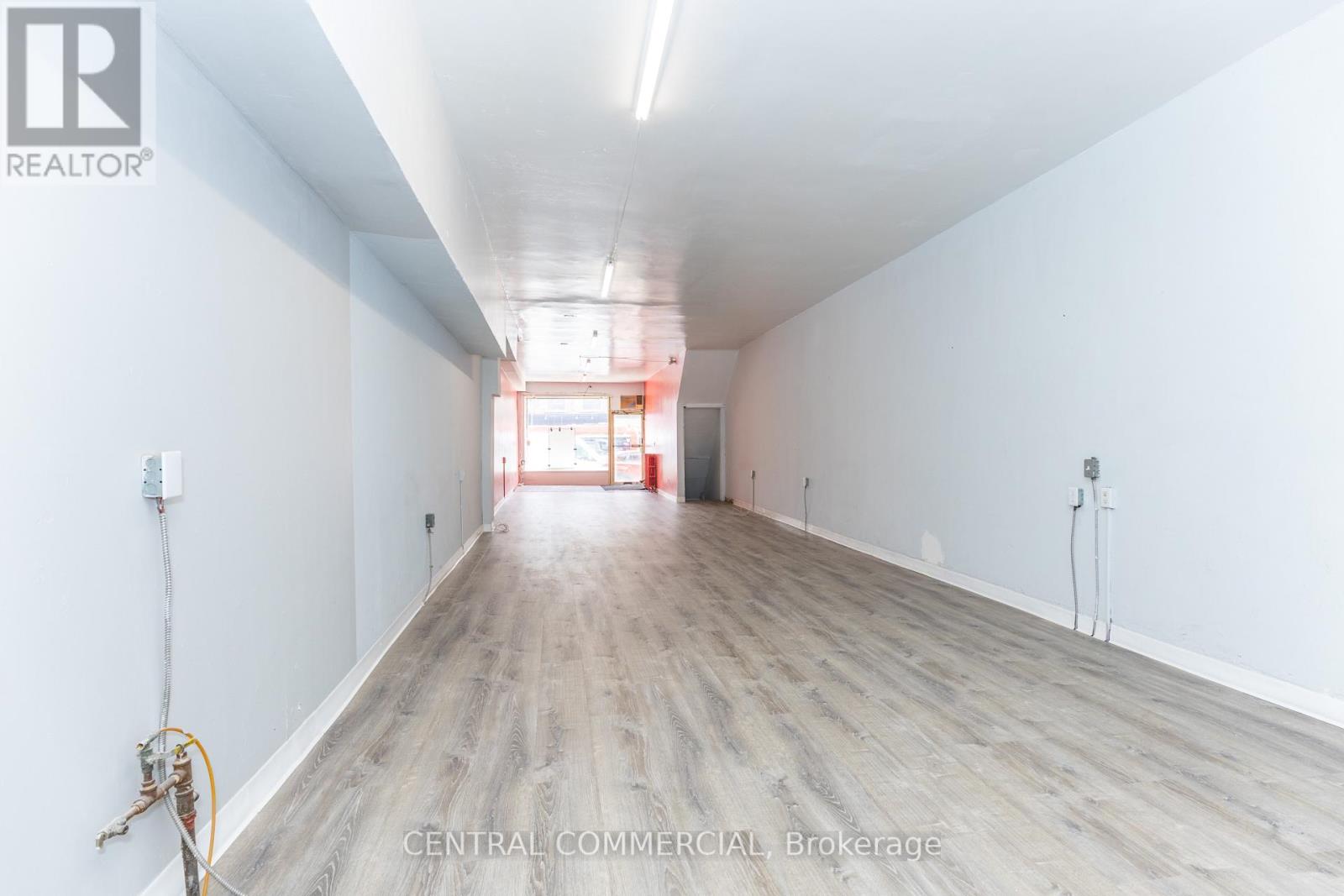 2850-2852 Dufferin Street, Toronto, Ontario  M6B 3S3 - Photo 9 - W13107092