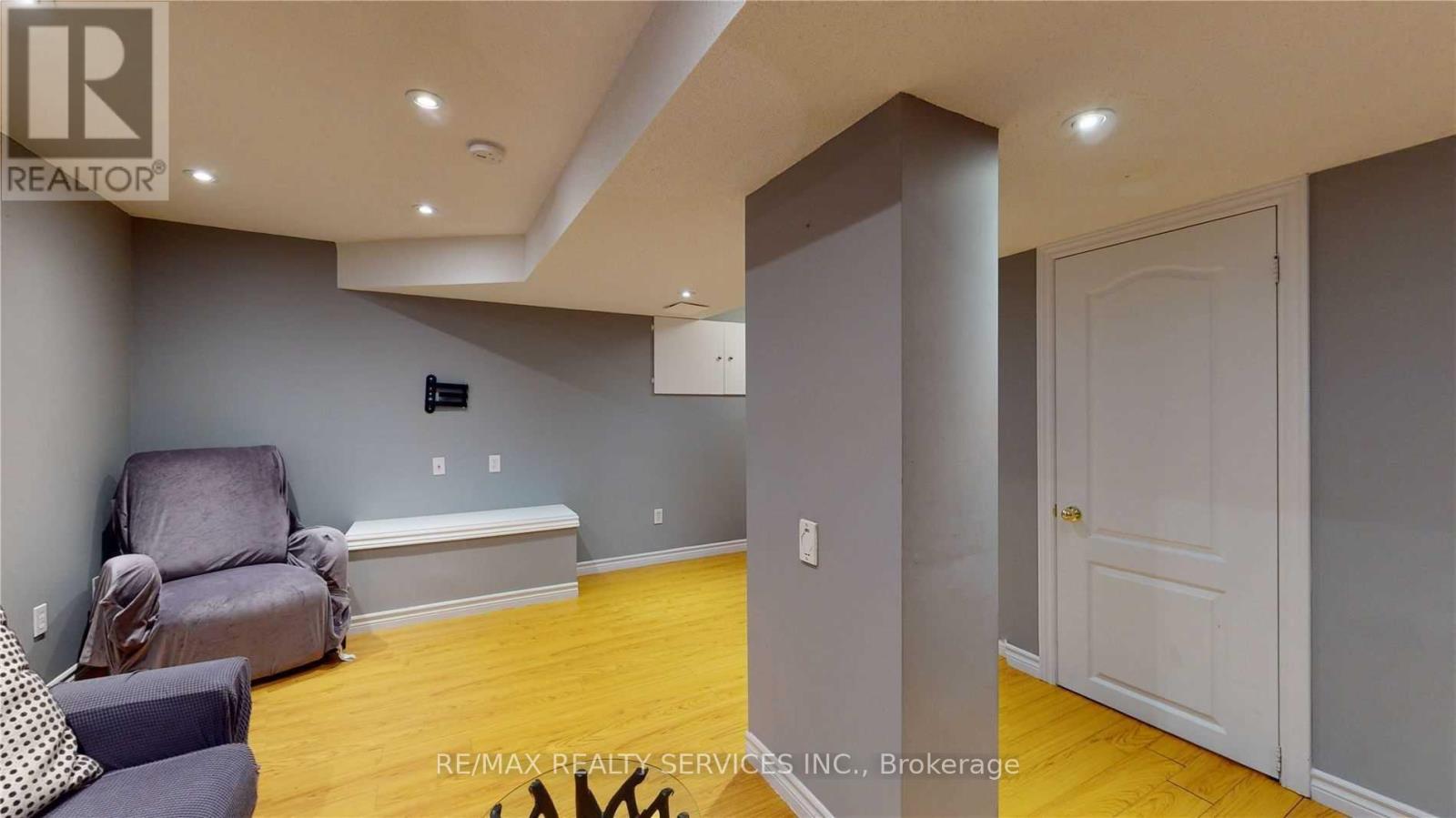 44 Elmstead Court, Brampton, Ontario  L6Y 4C2 - Photo 13 - W13107124
