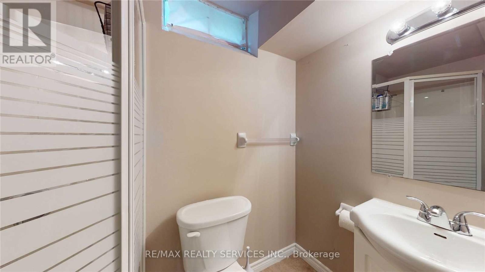 44 Elmstead Court, Brampton, Ontario  L6Y 4C2 - Photo 17 - W13107124