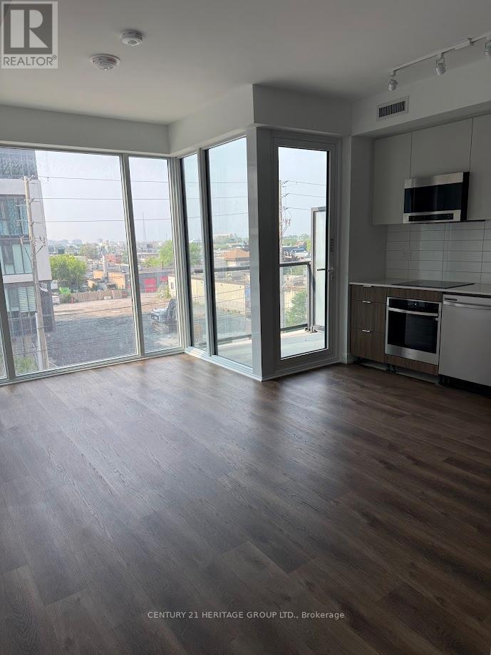 403 - 6 Chartwell Road, Toronto, Ontario  M8Z 4E8 - Photo 3 - W13107148
