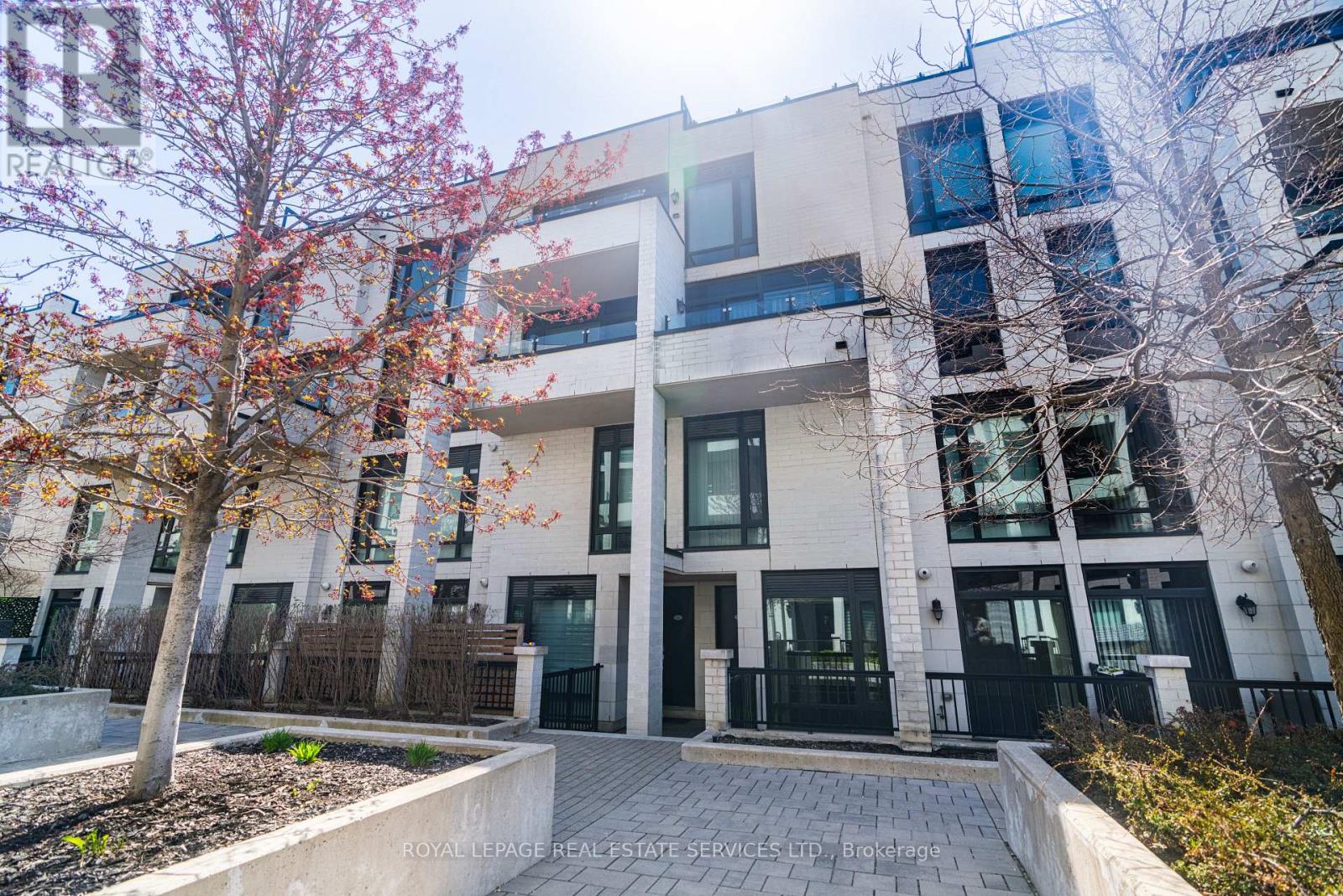 721 - 138 WIDDICOME HILL BOULEVARD, Toronto, Ontario
