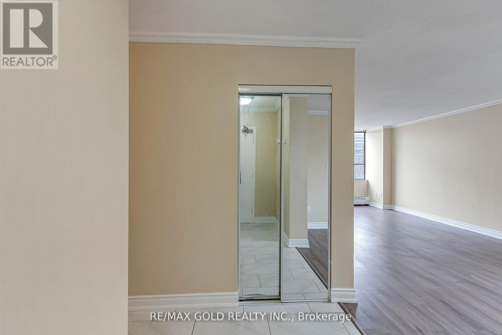 513 - 340 Dixon Road, Toronto, Ontario  M9R 1T1 - Photo 8 - W13107178