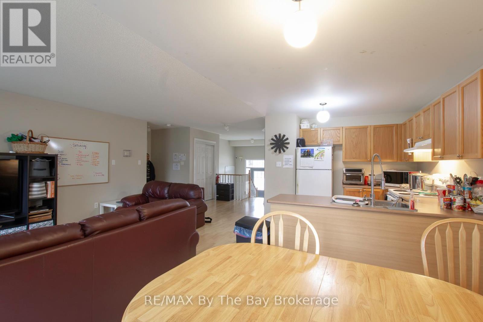 48 Rose Valley Way, Wasaga Beach, Ontario  L9Z 3C4 - Photo 5 - S12716154