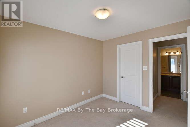 11 Savannah Crescent, Wasaga Beach, Ontario  L9Z 0E7 - Photo 26 - S12756656
