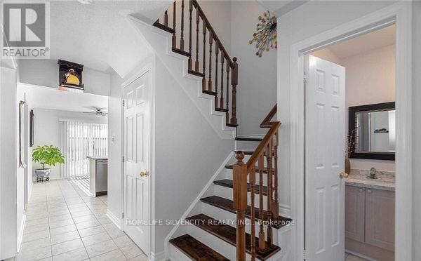 680 Langlaw Drive, Cambridge, Ontario  N1P 1H3 - Photo 5 - X13107082