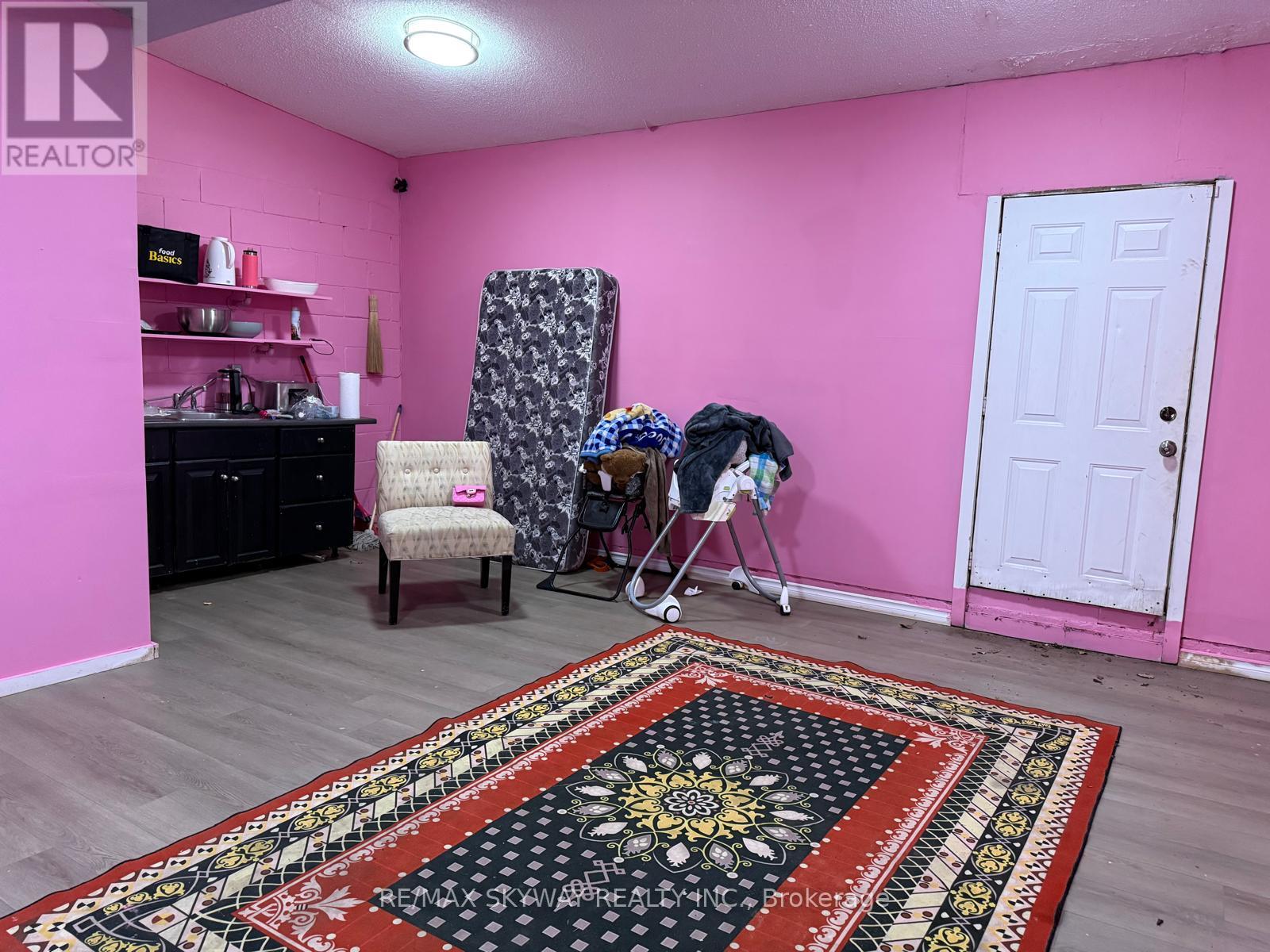 East 2 - 323 Colborne Street, Brantford, Ontario  N3S 3N1 - Photo 9 - X13107090