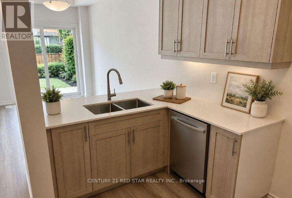 102 - 461 Blackburn Drive, Brantford, Ontario  N3T 0W9 - Photo 4 - X13107104