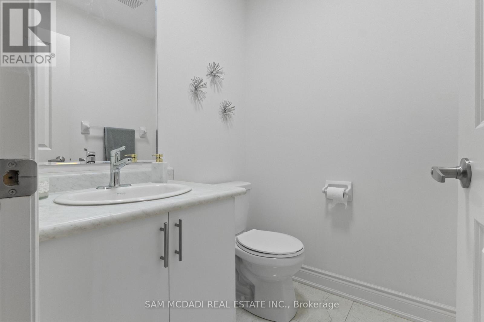 446 Humphrey Street, Hamilton, Ontario  L8B 1Z8 - Photo 17 - X13107114